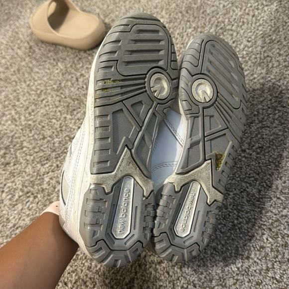 New Balance 550 - Picture 2 of 5